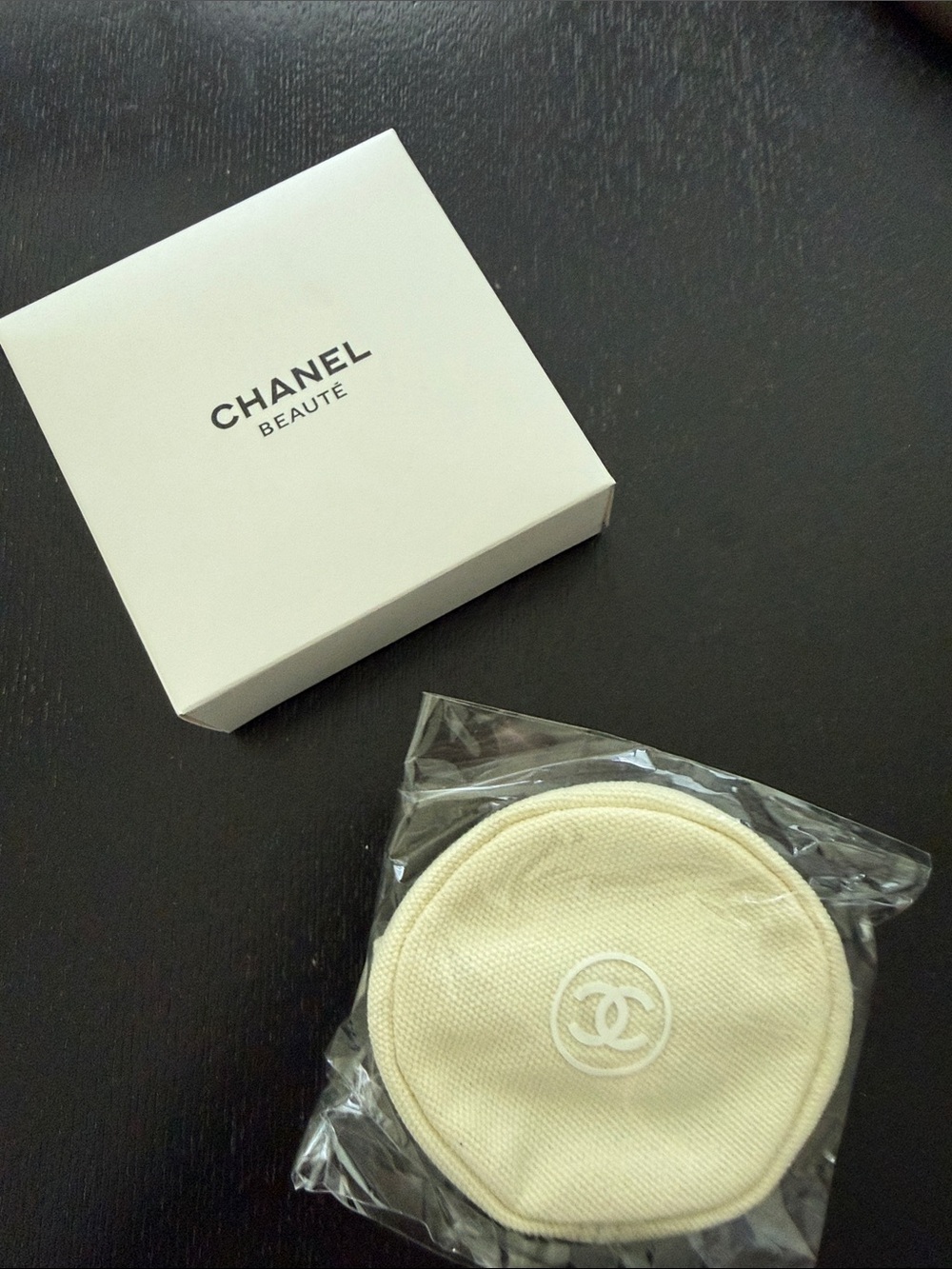 Chanel Beauty cream mini coin purse pouch VIP gift